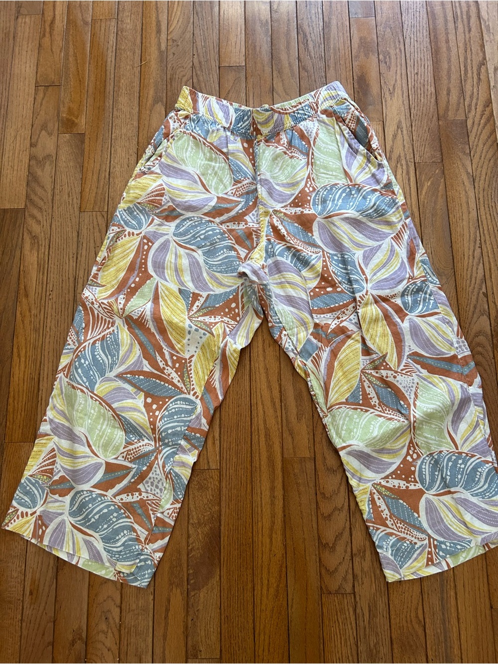 C&C California Multicolor Leaf-Print Linen Pants